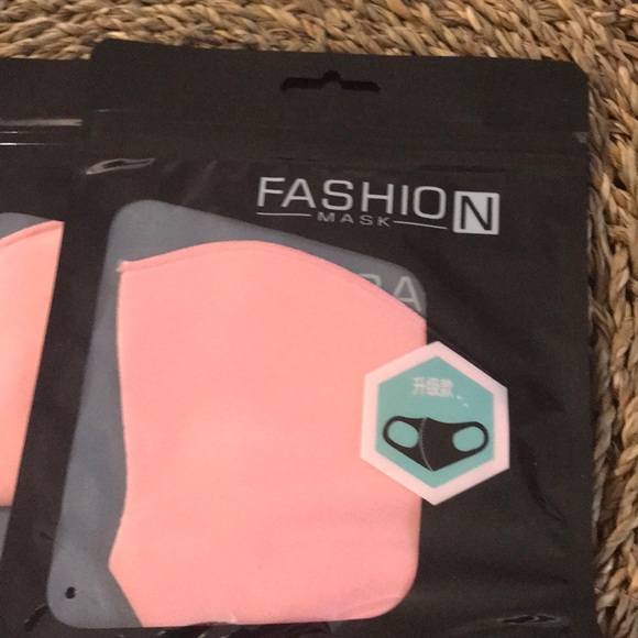 Face Mask - Picture 7 of 8